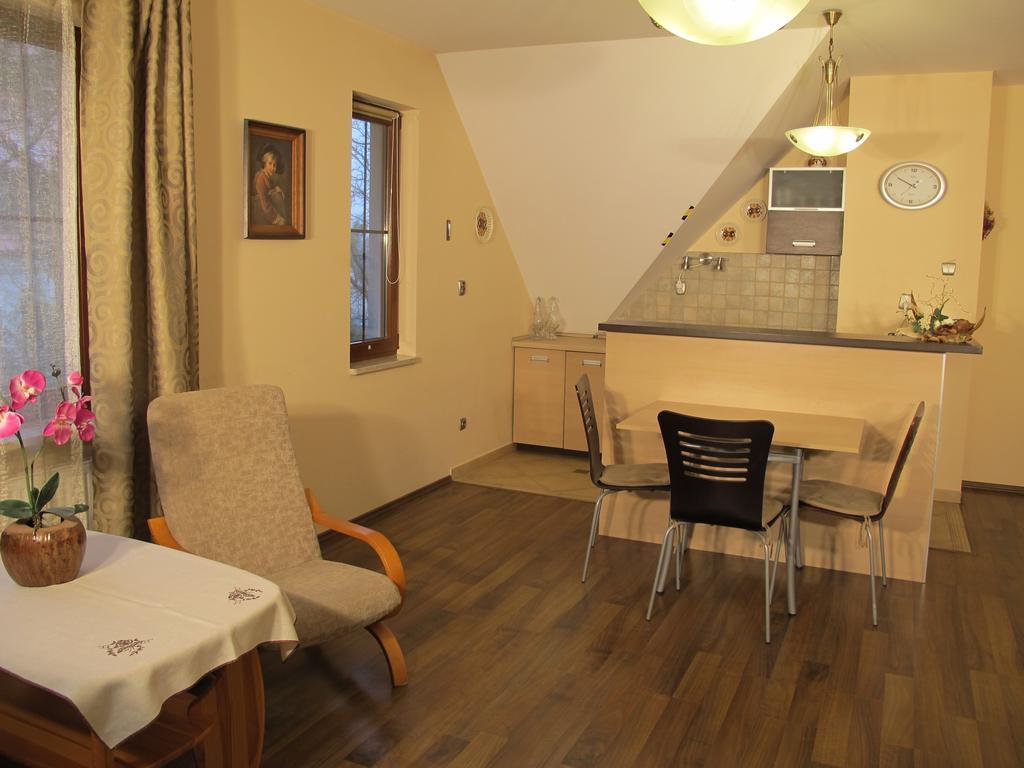 Apartament Wika - Pod Aniolem Kazimierz Dolny Værelse billede